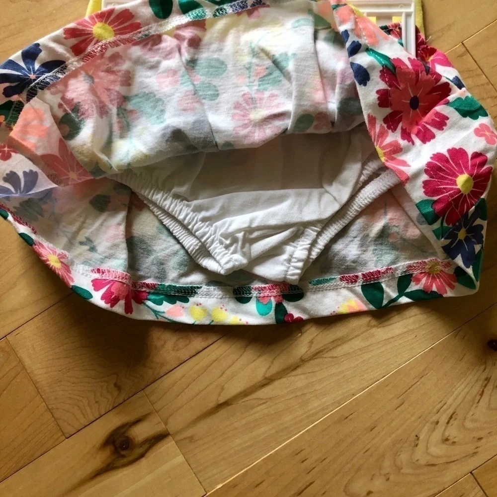 NWT Carter’s yellow baby girl cat floral ruffle shirt and skort outfit 9 months